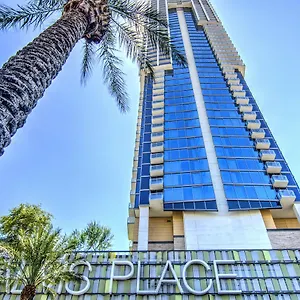 Luxury At Palms Place Apartahotel